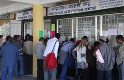 IRCTC: किसी दूसरे को भी ट्रांसफर कर सकते हैं ट्रेन का अपना कन्फर्म टिकट, जानें कैसे