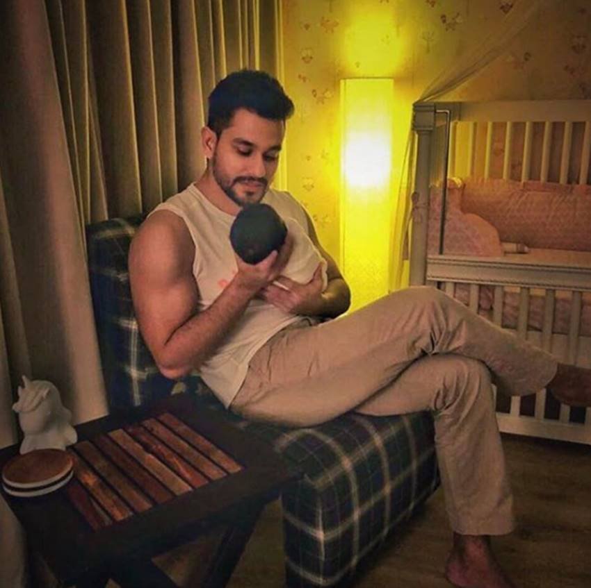 Inaya Naumi Khemu, Inaya Naumi Khemu pics, Inaya Naumi Khemu photos, Inaya Naumi Khemu pictures, Inaya Naumi Khemu birthday, Soha Ali Khan, Soha Ali Khan daughter, Soha Ali Khan family, Soha Ali Khan husband, Kunal Khemu, Kunal Khemu pics, Kunal Khemu photos, Kunal Khemu daughter, Kunal Khemu family, Kunal Khemu wife, Kunal Khemu Celebrate, Inaya Naumi Khemu Half Birthday, photo gallery