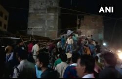 इंदौर: होटल की बिल्डिंग ढहने से 10 की मौत, कई घायल, रेस्क्यू ऑपरेशन जारी