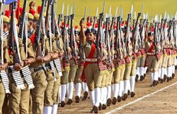 8वीं पास-ग्रैजुएट्स को यहां मिल रहा है पुलिस में नौकरी का सुनहरा अवसर!