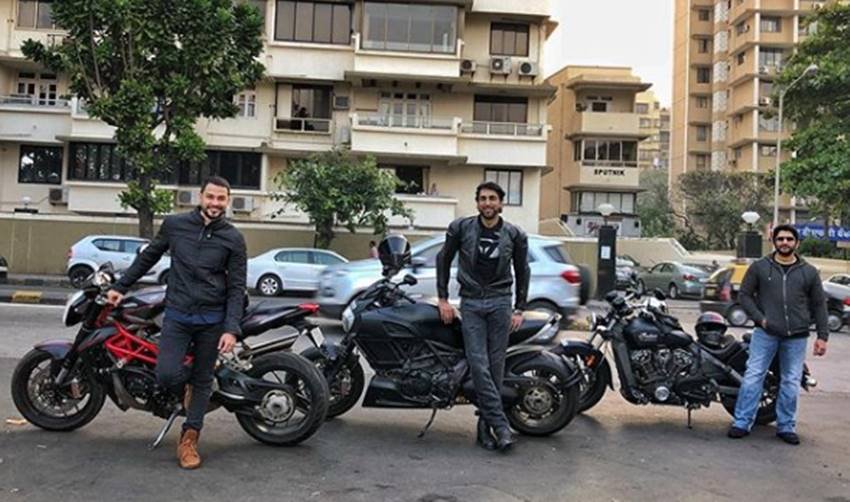 Kunal Kemmu, Kunal Kemmu case, Kunal Kemmu challan, Kunal Kemmu fir, Kunal Kemmu news, Kunal Kemmu pics, Kunal Kemmu photos, Kunal Kemmu pictures, Mumbai Police, Mumbai Police challan, Mumbai Police issues, Mumbai Police action, Varun Dhawan, Varun Dhawan challan, Varun Dhawan pics, Varun Dhawan case, Bollywood Actor Kunal Kemmu, photo gallery