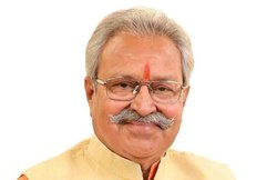 यूपी उपचुनाव: साथ आए सपा-बसपा, बीजेपी नेता सांप और नेवले से कर बैठे तुलना