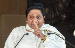 …तो इस डील के तहत समाजवादी पार्टी को समर्थन देने के लिए तैयार हुईं मायावती