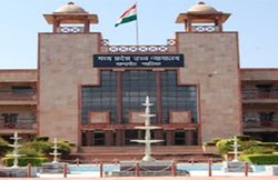 मुस्लिम युवक की कोर्ट से अपील- बीवी लौटा दो, हिंदू पत्‍नी की शर्त- दोबारा शादी मत करना और मेरा नाम मत बदलवाना