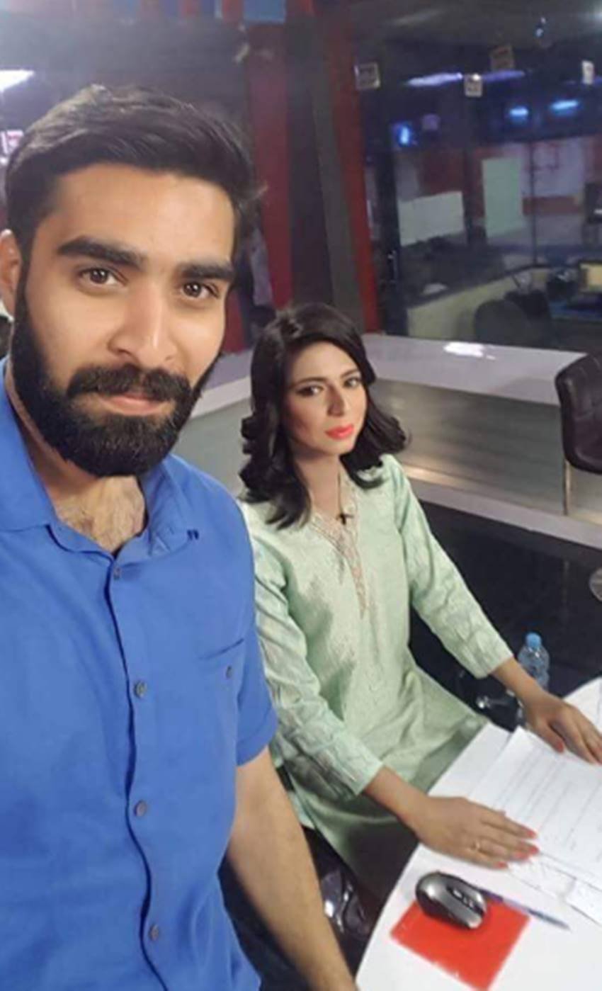 Maavia Malik, Maavia Malik pics, Maavia Malik photos, Maavia Malik pictures, Maavia Malik life, Maavia Malik interview, Maavia Malik news anchor, First News Anchor in Pakistan, Kohenoor News Channel, Kohenoor News Channel in Pakistan, Kohenoor News Channel Anchor, Transgender News Anchor, Transgender News Anchor in Pakistan, Transgender News Anchor pics, Transgender News Anchor photos, photo gallery