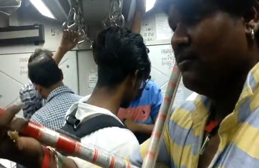 ट्वीटर पर शेयर की गए वीडियो से लिया गया स्क्रीनशॉट।