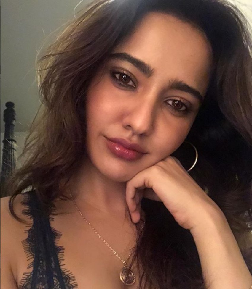 neha sharma, neha sharma hot photo, neha sharma trolled, neha sharma instagram, neha sharma hot, neha sharma films, jansatta, bollywood news