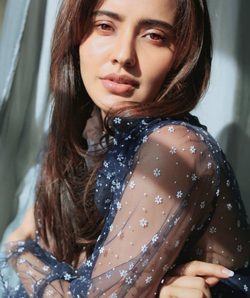 neha sharma, neha sharma hot photo, neha sharma trolled, neha sharma instagram, neha sharma hot, neha sharma films, jansatta, bollywood news