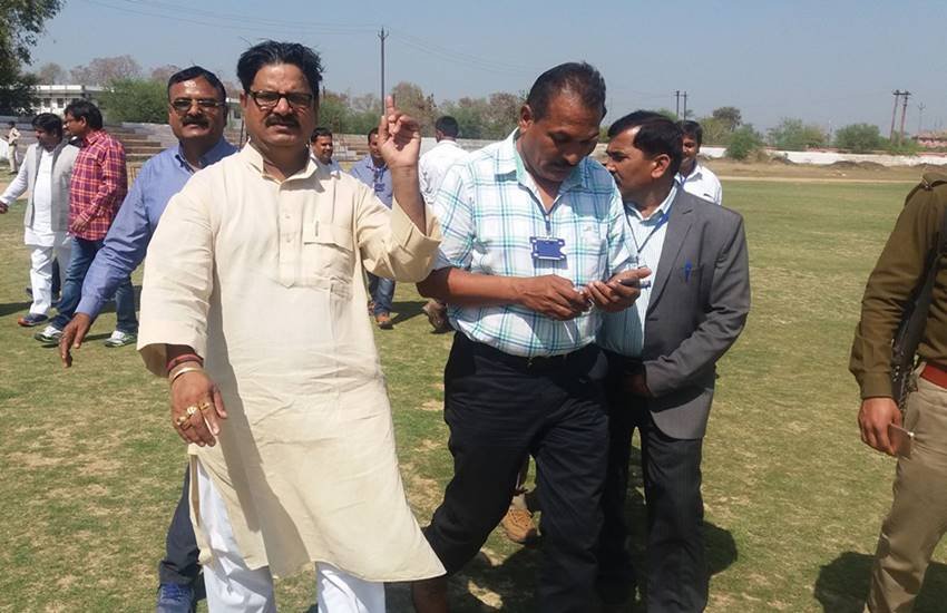 यूपी के औरैया से बीजेपी विधायक रमेश दिवाकर। फोटो: फेसबुक