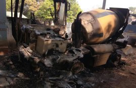 naxal attack, bijapur naxal attack, Chhattisgarh, Naxalite, Construction Worker, vehicle torched, Construction Worker, Hindi news, news in Hindi, Jansatta