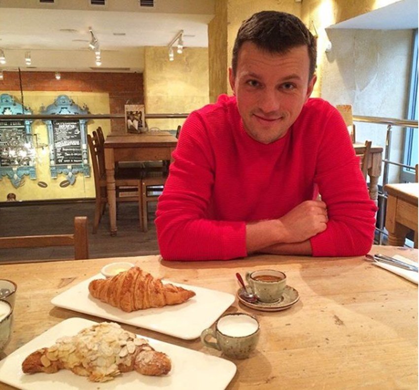 Shriya Saran, Russian Husband, Andrei Koscheev, Shriya Saran Russian Husband, Shriya Saran Kiss, Shriya Saran Kiss Pictures, Shriya Saran Marriage Pics, Shriya Saran Marriage, Shriya Saran Drishyam, Entertainment News in Hindi, Bollywood News in Hindi