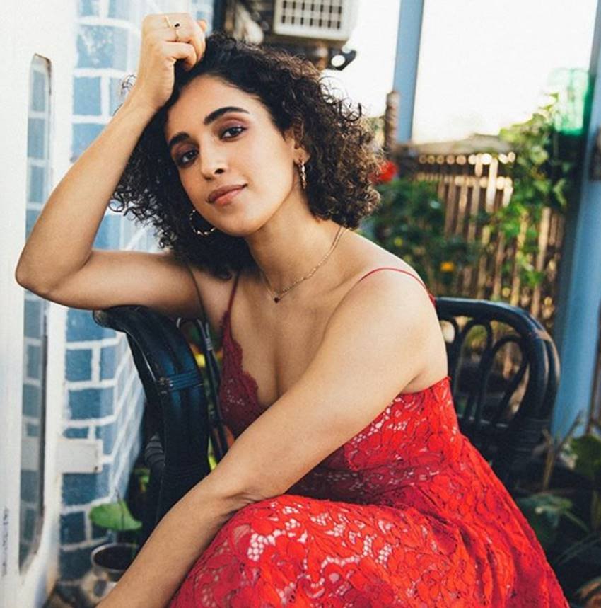 Sanya Malhotra, Sanya Malhotra pics, Sanya Malhotra photos, Sanya Malhotra pictures, Sanya Malhotra life, Sanya Malhotra hd pics, Sanya Malhotra hd photos, Kriti Sanon, Kriti Sanon pics, Kriti Sanon photos, Kriti Sanon pictures, Kriti Sanon films, Kriti Sanon next film, Vishal Bhardwaj, Vishal Bhardwaj film, Vishal Bhardwaj new film, Vishal Bhardwaj movies, Churiyan, Churiyan actress, photo gallery