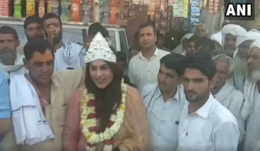 Shahnaaz Khan, Shahnaaz Khan pics, Shahnaaz Khan photos, Shahnaaz Khan pictures, MBBS Student, MBBS Student sarpanch, MBBS Student Shahnaaz Khan, MBBS Student Shahnaaz Khan pics, Rajasthan Village, Rajasthan Village sarpanch, Sarpanch of Rajasthan Village, Shahnaaz Khan Elected, photo gallery