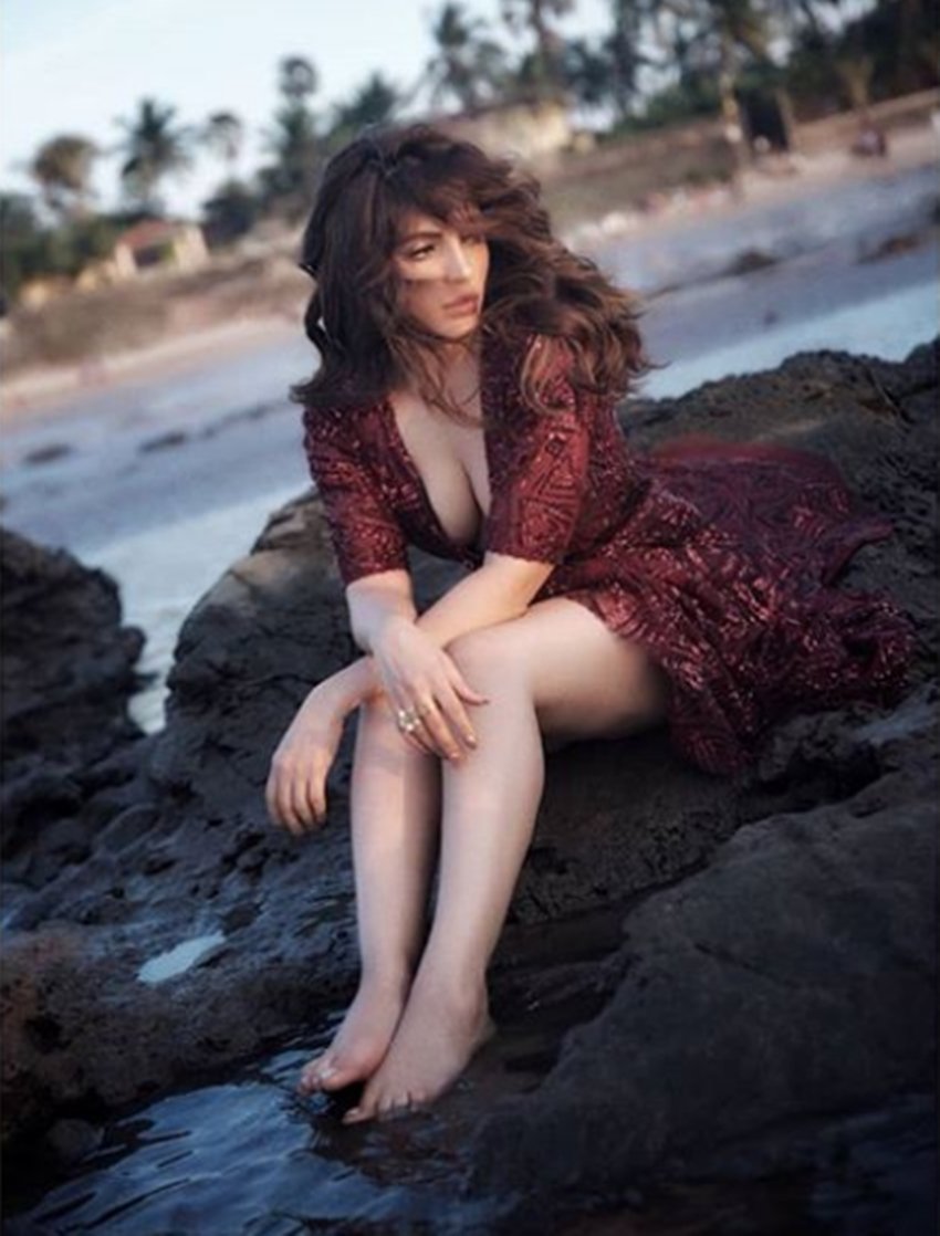 Shama Sikander, Shama Sikander Movies, Shama Sikander Hot Pics, Shama Sikander Bold Photos, Shama Sikander Latest Pictures, Shama Sikander Web Series, Shama Sikander Bollywood News, Entertainment News in Hindi