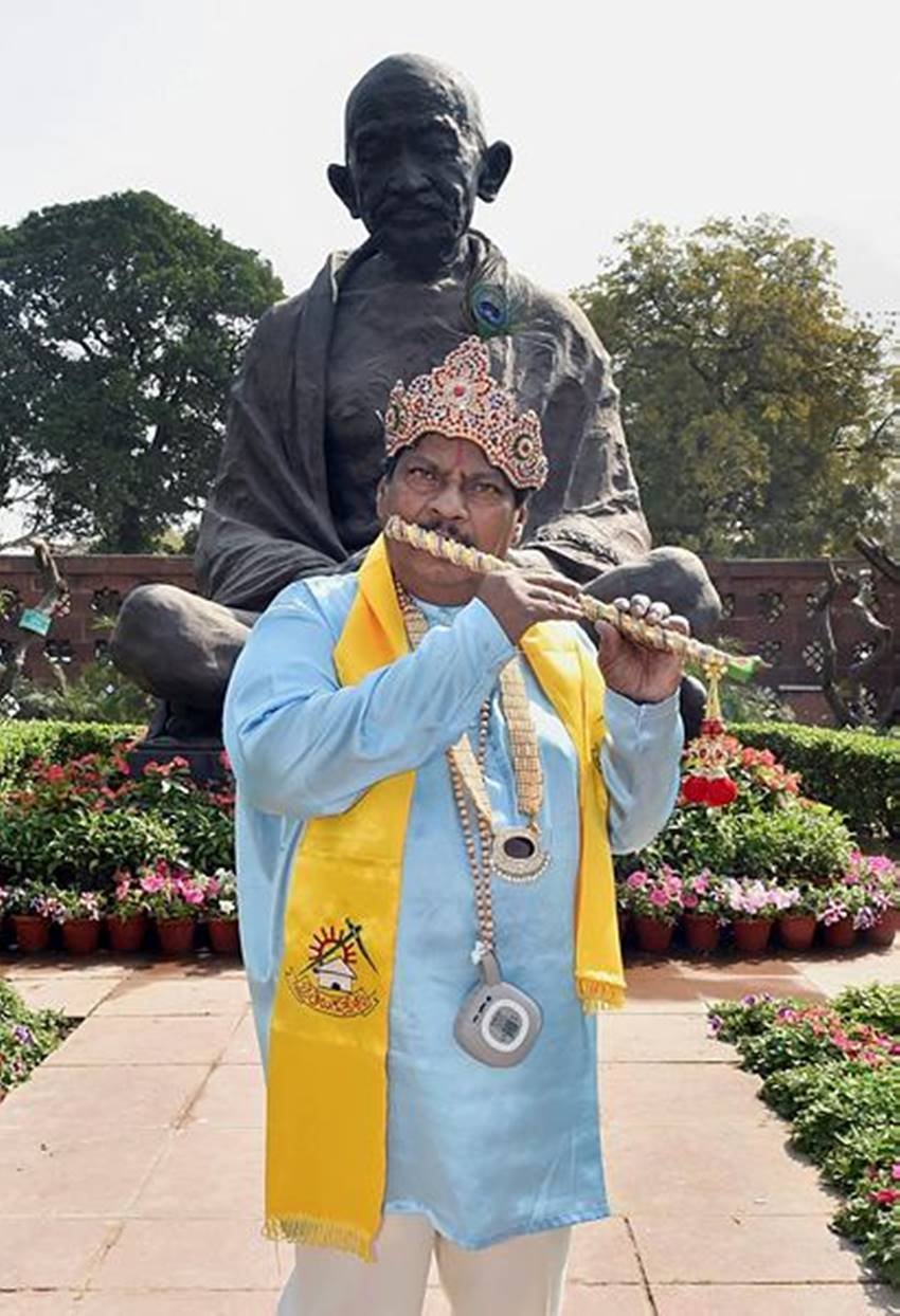 BJP MPs, BJP MPs at parliament, BJP MPs pics, BJP MPs in sansad, Budget Session, Budget Session pics, Budget Session of parliament, Second Half of Budget Session, HD Pics of bjp leaders, narendra modi, amit shah, rajnath singh, BJP MPs photos, photo gallery