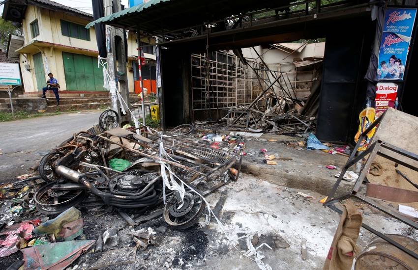 Kumar Sangakkara, Cricketer Kumar Sangakkara, Sangakkara message, Sri lanka, Sri lanka violence, Digana, Kandy, muslim buddhist clash, Sinhala Buddhists and minority Muslims, Sri lanka emergency, Hindi news, World news in Hindi, Jansatta