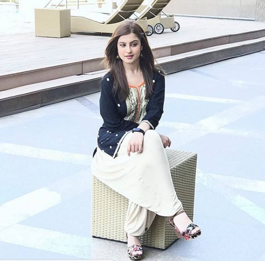 Tunisha Sharma, Tunisha Sharma pics, Tunisha Sharma photos, Tunisha Sharma pictures, Tunisha Sharma wallpapers, Tunisha Sharma instagram pics, Tunisha Sharma instagram photos, Tunisha Sharma hot pics, Tunisha Sharma sexy pics, Vidya Balan, Vidya Balan On Screen Daughter, On Screen Daughter Tunisha Sharma, On Screen Daughter Tunisha Sharma photos, photo gallery