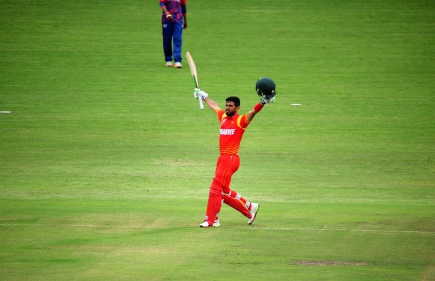 जिम्बाब्वे के क्रिकेटर सिकंदर रजा (फोटो सोर्स- ट्विटर/@cricketworldcup)