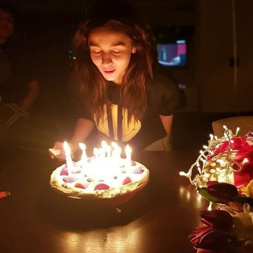 Alia Bhatt, Alia Bhatt birthday, Alia Bhatt birthday photos, Alia Bhatt Movies, Alia Bhatt Images, Alia Bhatt Videos, Alia Bhatt Hot Pictures, Alia Bhatt Birthday, Alia Bhatt Date of Birth, Alia Bhatt Pics, Alia Bhatt