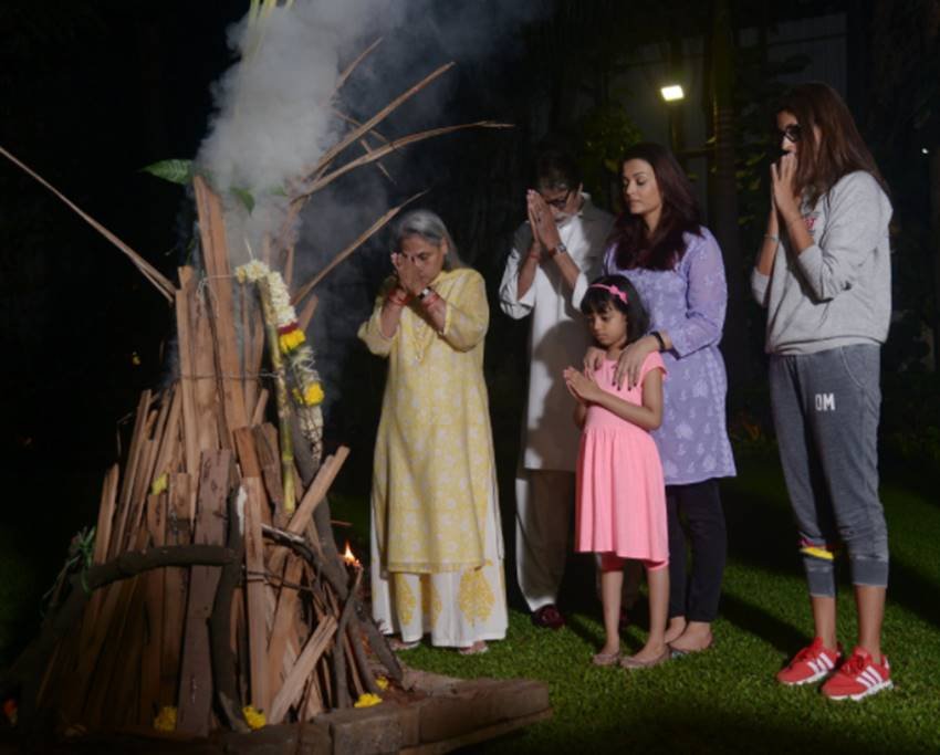 holi, holi 2018, happy holi, happy holi 2018, holi images, holi wishes, happy holi images, holi news, holi 2018 india, bollywood celebrities wishes in hindi, bollywood actors holi, bollywood celebrities holi wishes, amitabh bachchan, juhi chawla, imran hashmi, priyanaka chopra, ayushman khurrana, jansatta