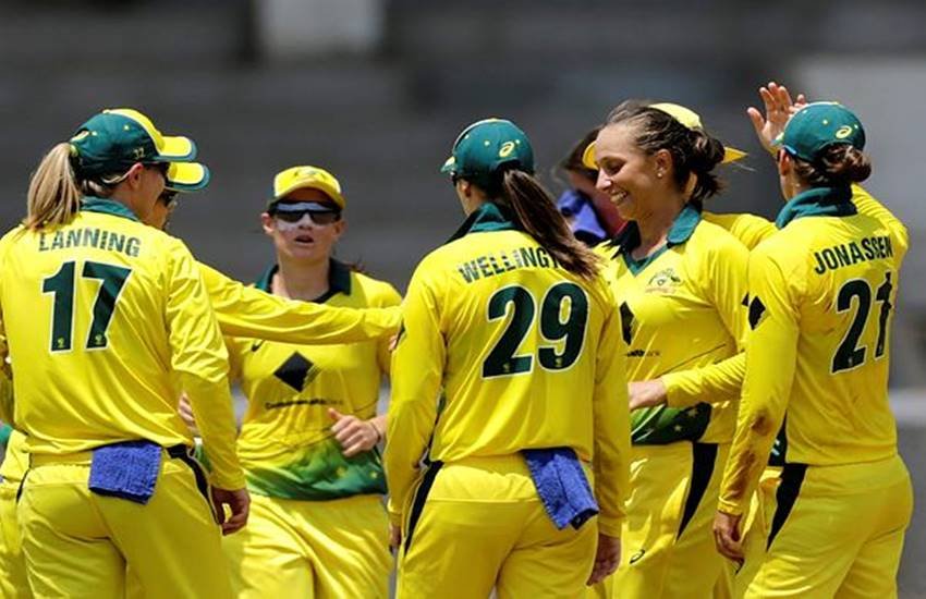 मेगन शट का प्लेयर ऑफ द सीरीज के खिताब से नवाजा गया। (फोटो सोर्स-AP)