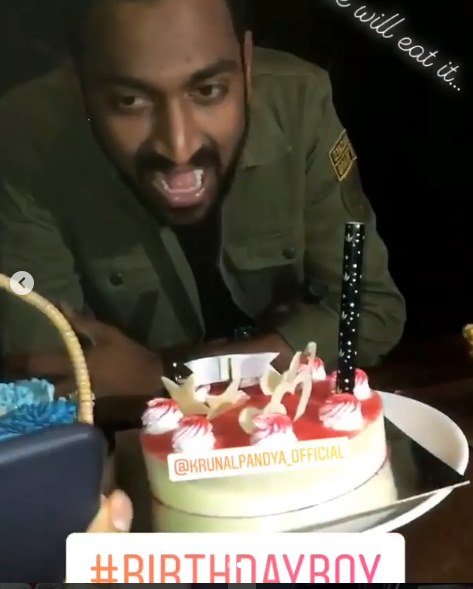 Krunal Pandya hardik, Krunal Pandya birthday, Krunal Pandya photos, Krunal Pandya cricket, indian cricketer Krunal Pandya, hardik pandya, hardik pandya brother, indian cricker, jansatta sports gallary, Krunal Pandya family