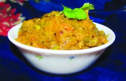 दाना-पानी: बैगन-मुगौड़ी की सब्जी, टमाटर-प्याज की चटनी