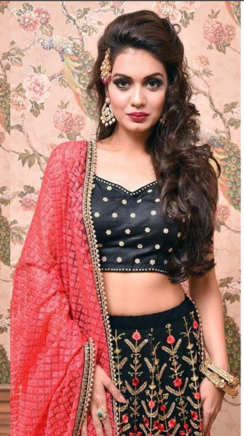 Divya Agarwal, model Divya Agarwal, Bigg Boss 11, Bigg Boss 11 contestant Priyank Sharma, priyank sharma, priyank sharma’s ex-girlfriend divya, bigg boss 11, Splitsvilla season 10, Splitsvilla season 10 contestant Divya Agarwal, Divya Agarwal hot photos, Divya Agarwal photos, Divya Agarwal, Shilpa Shetty, Ileana D’Cruz entertainment, jansattta