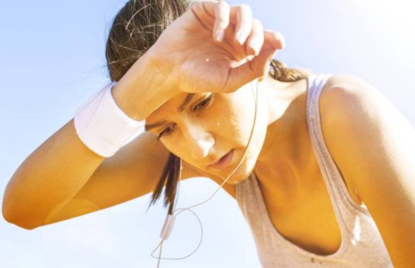 hair falls, hair fall causes in hindi, hair fall treatments in hindi, excessive sweating in hindi, excessive sweating harms in hindi, disadvantages of excessive sweating in hindi, excessive sweating in summers in hindi, excessive sweating causes hair loss, excessive sweating causes hair fall, lifestyle news in hindi, jansatta hair falls, hair fall causes in hindi, hair fall treatments in hindi, excessive sweating in hindi, excessive sweating harms in hindi, disadvantages of excessive sweating in hindi, excessive sweating in summers in hindi, excessive sweating causes hair loss, excessive sweating causes hair fall, lifestyle news in hindi, jansatta