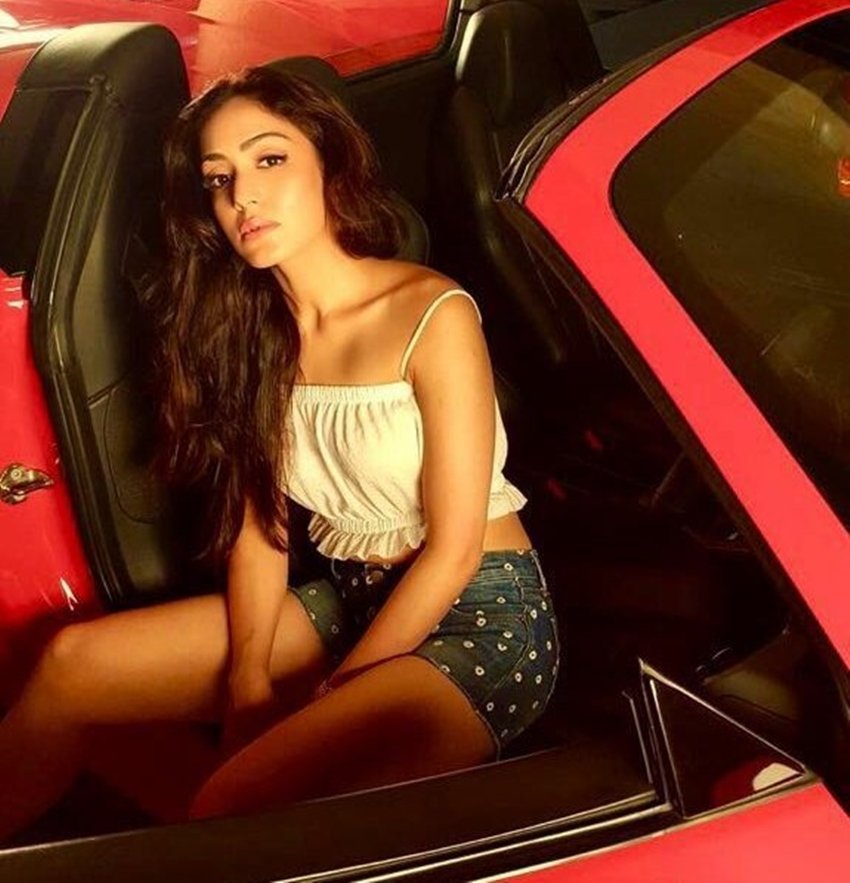 'bollywood actresses, post. Khushali Kumar, Tulshi kumar, gulshan kumar's Daughter, Guru Randhawa, Guru Randhawa with Khushali kUmar, Guru Randhawa new song, Guru Randhawa song with khushali kumar