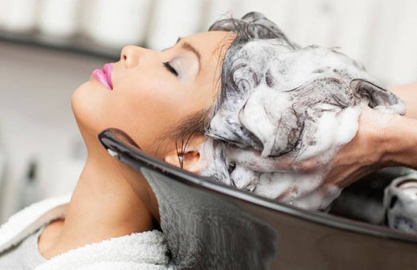 shampoo, shampoo for dry hair, shampoo for dandruff, shampoo with sugar, shampoo with sugar benefits in hindi, shampoo with sugar uses in hindi, how to use shampoo with sugar, shampoo and sugar for hair in hindi, hair care in hindi, hair care tips in hindi, hair beauty, lifestyle news in hindi, jansatta shampoo, shampoo for dry hair, shampoo for dandruff, shampoo with sugar, shampoo with sugar benefits in hindi, shampoo with sugar uses in hindi, how to use shampoo with sugar, shampoo and sugar for hair in hindi, hair care in hindi, hair care tips in hindi, hair beauty, lifestyle news in hindi, jansatta