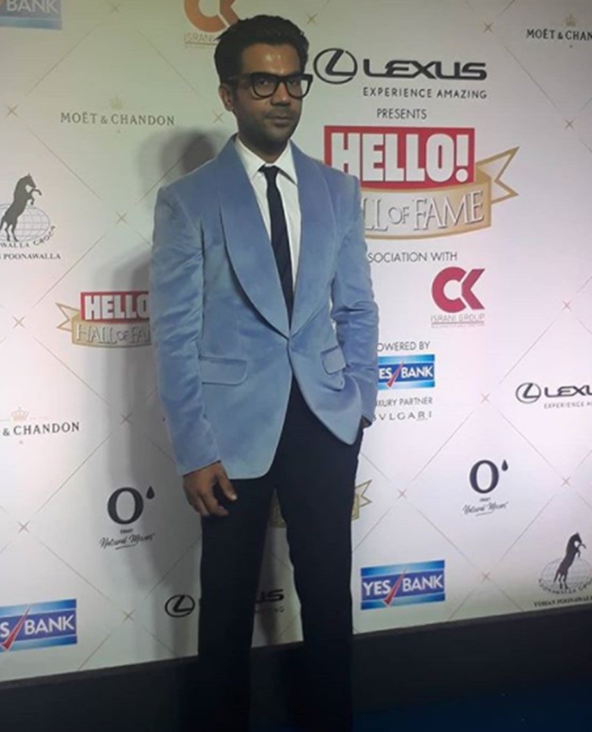 Hello Hall Of Fame Awards, Hello Hall Of Fame Awards 2018, Hello Hall Of Fame Awards blue carpet, Deepika Padukone, Rekha, Ranveer Singh, rajkumar rao, kriti senon, meera rajput, shah rukh khan, gauri khan, karan johar, sidharth malhotra, kriti kharbanda, nushrat bharucha, Hello Hall Of Fame Awards, celebs at Hello Hall Of Fame Awards, Hello Hall Of Fame Awards blue carpet, Shah Rukh Khan, entertainment, jansatta