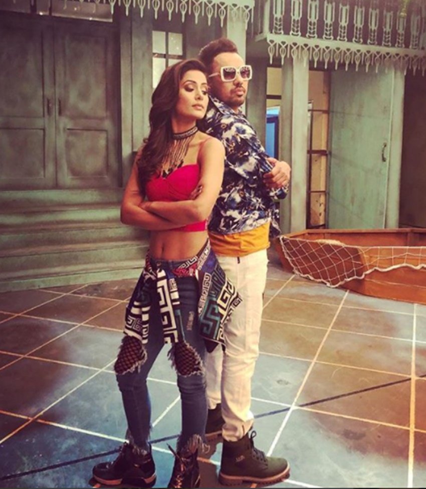 Hina Khan, tv actress Hina Khan, Hina Khan instagram, Hina Khan trolled, Hina Khan bold avtaar, Bigg Boss 11, bigg boss ex contestant Hina Khan, Hina khan, Hina Khan Photos, Hina Khan Bold Photos, Hina Khan trolled, on instagram, entertainment news, bollywood news, television news, television new, entertainment news, bollywood news, television news, Bigg Boss 11, bigg boss ex contestant Hina Khan, Hina khan, Hina Khan Photos, Hina Khan Bold Photos, Hina Khan on instagram, Hina Khan Punjabi Song, Hina Khan new song, hina khan boyfriend, rocky jayaswal, entertainment news, jansatta