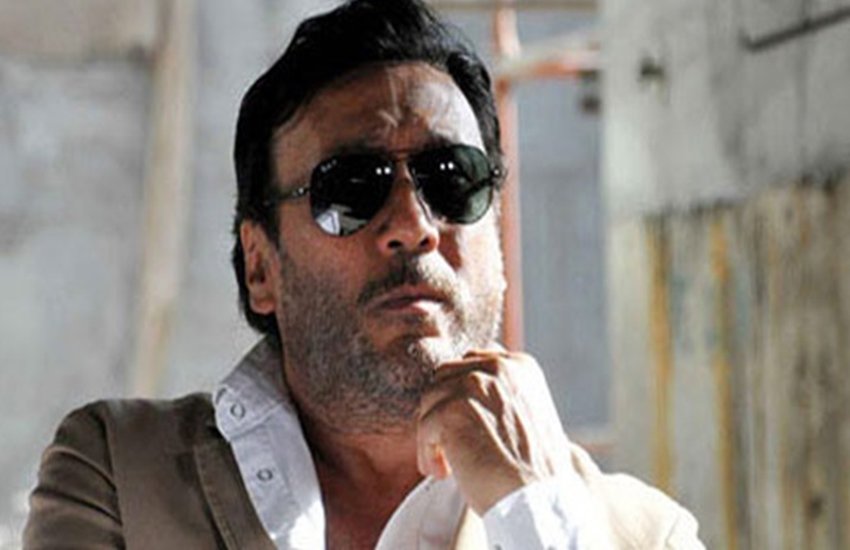 jackie Shroff, Viral Video, Social Media, ackie shroff, teen batti chawl, teen batti chawl home, jackie Shroff video, jackie Shroff photos