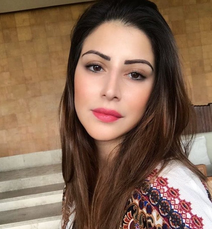 karishma kotak ipl, karishma kotak photos, karishma kotak bigg boss, karishma kotak kushal relationship, karishma kotak latest photoshoot