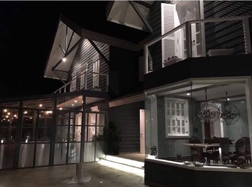 kangana Ranaut, kangana ranaut new house, kangana ranaut house in manali, kangana house worth 30 crore, kangana in manali, see kangana ranaut greh pravesh pictures, Kangana ranaut with family, entertainment news, bollywood news, television news, entertainment news, bollywood news, television news