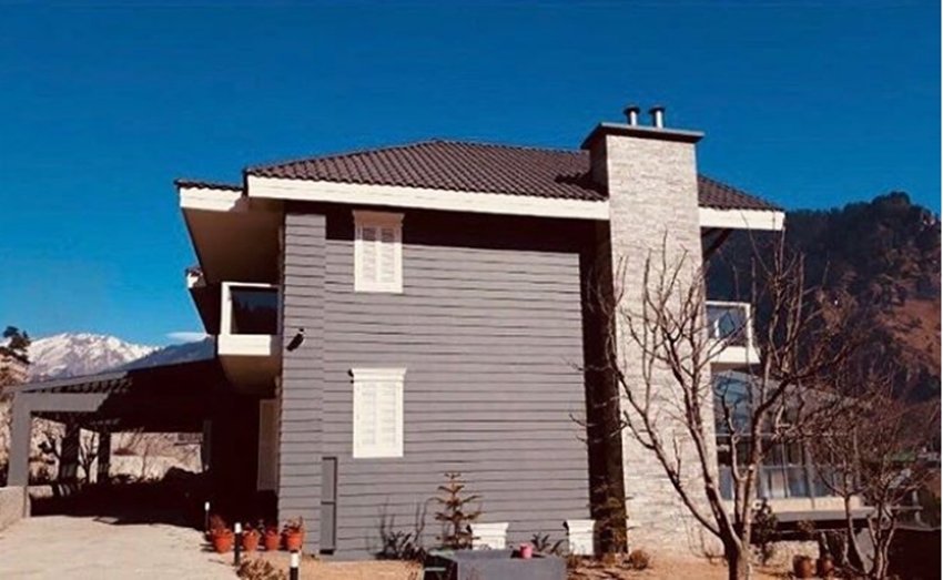 kangana Ranaut, kangana ranaut new house, kangana ranaut house in manali, kangana house worth 30 crore, kangana in manali, see kangana ranaut greh pravesh pictures, Kangana ranaut with family, entertainment news, bollywood news, television news, entertainment news, bollywood news, television news