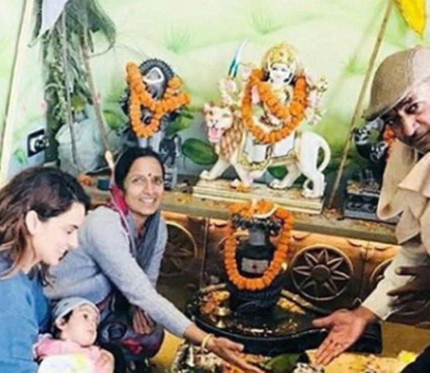 kangana Ranaut, kangana ranaut new house, kangana ranaut house in manali, kangana house worth 30 crore, kangana in manali, see kangana ranaut greh pravesh pictures, Kangana ranaut with family, entertainment news, bollywood news, television news, entertainment news, bollywood news, television news