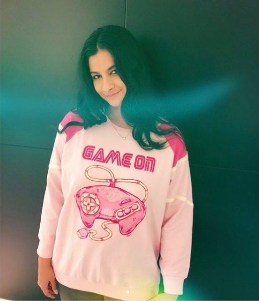 fawad khan with rhea, rhea kapoor, rhea kapoor birthday, anil kapoor's daughter birthday, rhea kapoor photos, sonam kapoor's sister birthay, jansatta photo gallery