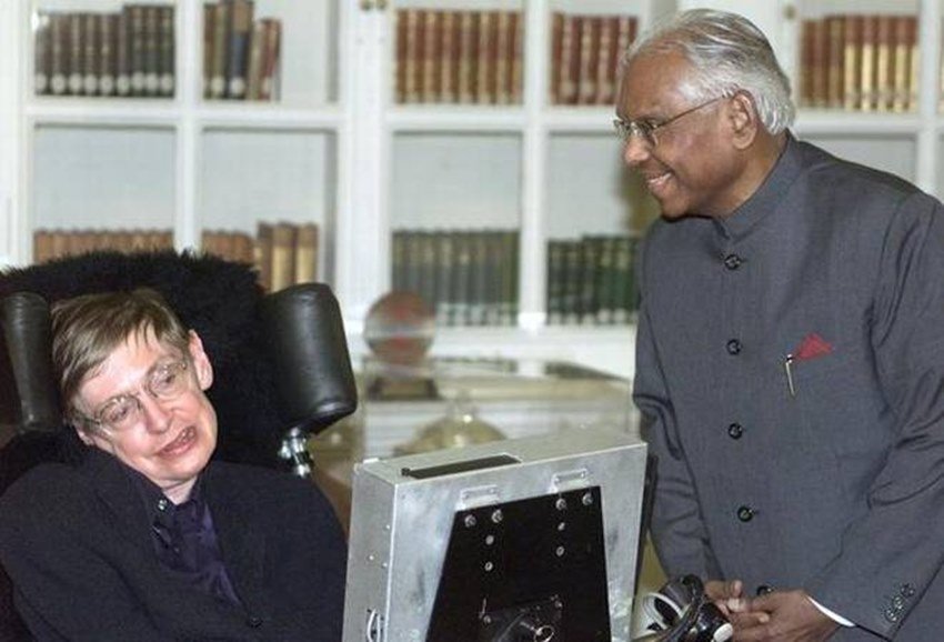 stephen hawking dead, stephen hawking passes away, stephen hawking death, professor stephen hawking death hoax