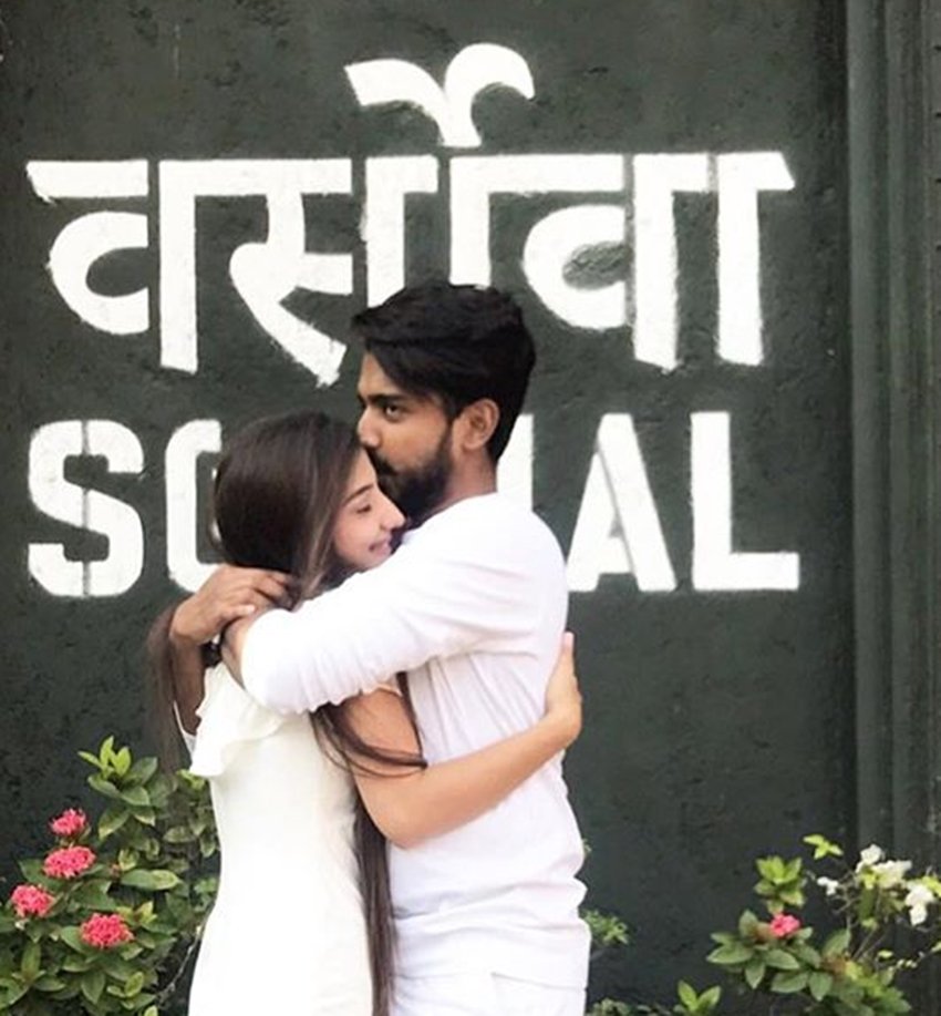 saath nibhaana saathiya, saath nibhaana saathiya actress lovey sasan, actress lovey sasan aka paridhi, paridhi gets engaged, lovey sasan engagement pictures, jansatta, bollywood news, entertainment news