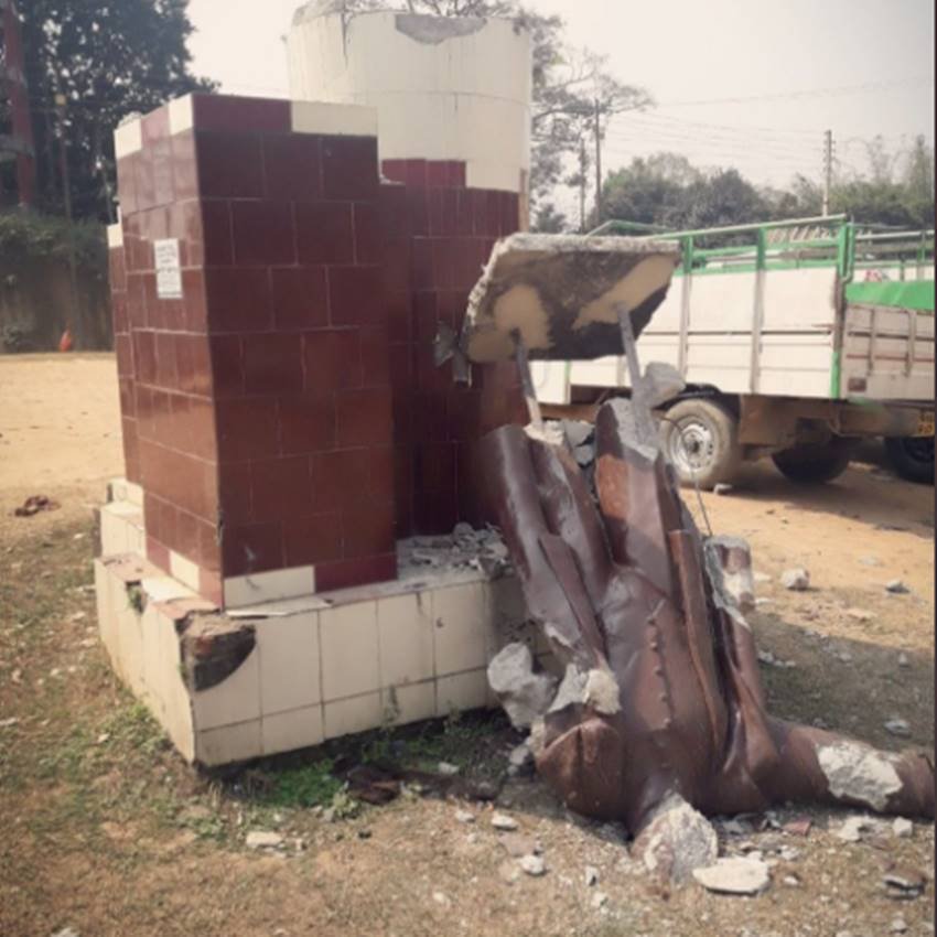 rashtriya swayamsevak sangh, agyeya, hindi poet agyeya, Statue vandalism, statue of lenin, vladimir lenin, ambedkar statue, shyama prasad mukherji statue, Statue vandalism in tripura, Statue vandalism in bengal, Statue vandalism in india, what agyeya said about rss, rss, hinduism, nationalism, nationalism in india, nationalism meaning, bjp, blog, jansatta