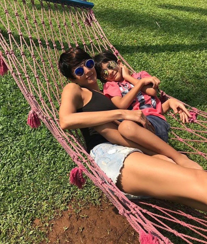 Mandira bedi, mandira bedi on trollers, mandira bedi bikini photo, goa, Mandira bedi movie, Mandira bedi serial, Mandira bedi marrige