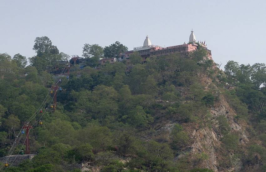 मनसा देवी मंदिर ट्रस्ट के अध्यक्ष महंत रविन्द्र पुरी महाराज ने कहा कि मनसा देवी मंदिर को उत्तराखंड का सबसे सुंदर मंदिर बनाया जाएगा।(फोटो सोर्स- विकिपीडिया)