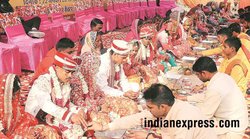 दी गई चांदी की पायल-बिछिया, चमकने लगीं शिकायतें