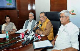 Agriculture Minister, Radha Mohan Singh, Krishi Unnati Mela, Indian Agricultural Research Institute, IARI, Farmers, Journalist question, Hindi news, Delhi news, News in Hindi, Jansatta