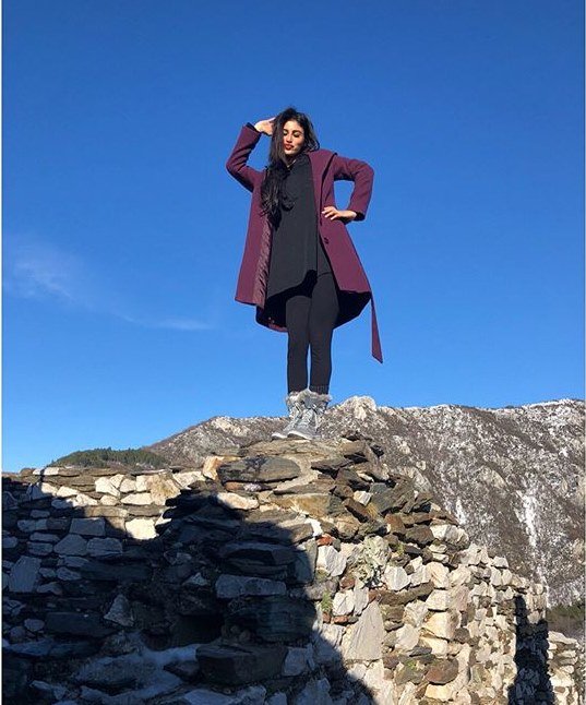 TV actress Mouni Roy, Mouni Roy,Brahmastra, Ayan Mukerji, Ranbir Kapoor, Alia Bhatt, East European country, Devon Ke Dev... Mahadev,Junoon- Aisi Nafrat Toh Kaisa Ishq, Jhalak Dikhhla Jaa, Plovdiv,Bulgaria, Europe,Naagin,gold, akshay kumar