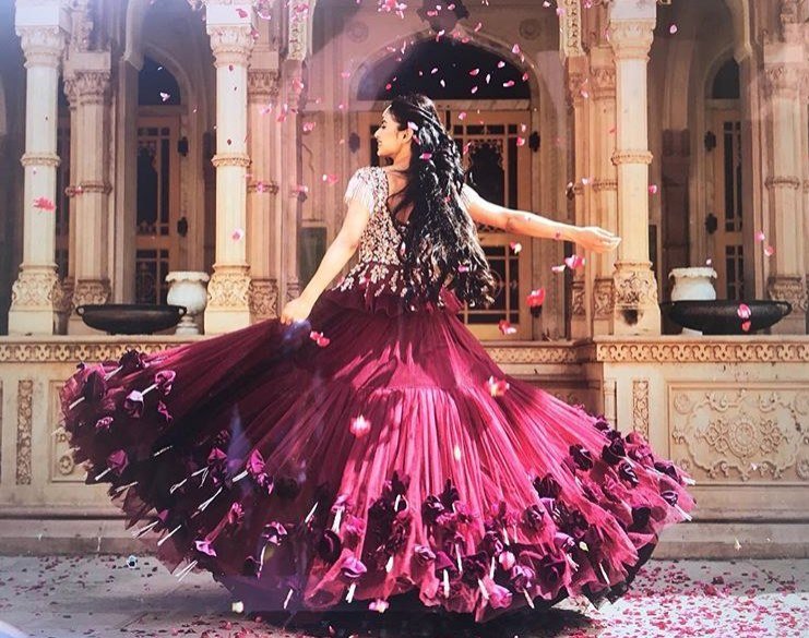TV actress Mouni Roy, Mouni Roy,Brahmastra, Ayan Mukerji, Ranbir Kapoor, Alia Bhatt, East European country, Devon Ke Dev... Mahadev,Junoon- Aisi Nafrat Toh Kaisa Ishq, Jhalak Dikhhla Jaa, Plovdiv,Bulgaria, Europe,Naagin,gold, akshay kumar