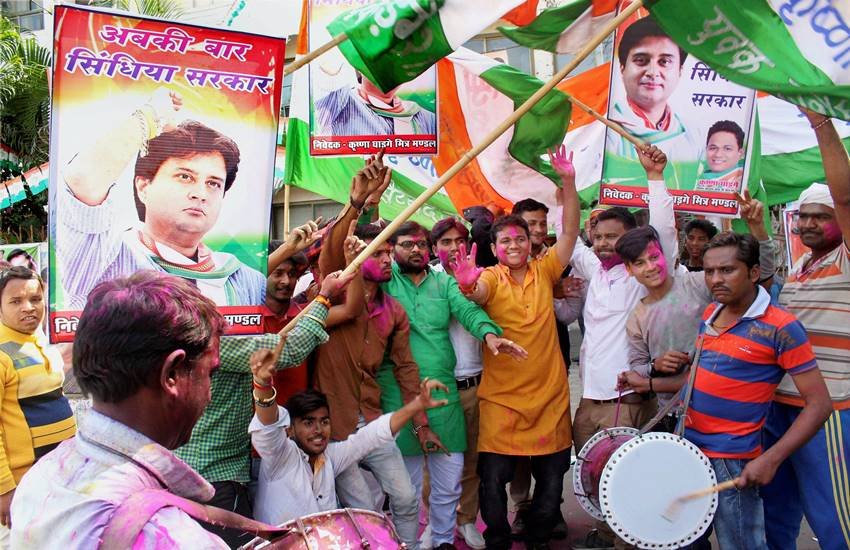 इस साल दूसरे चुनावी मिशन पर कांग्रेस राजस्थान और मध्य प्रदेश में ‘संविधान बचाओ’ अभियान और दलितों के बीच अपनी पैठ बढ़ाने के लिये कार्यक्रम शुरू करने जा रही है। (फोटो-PTI)