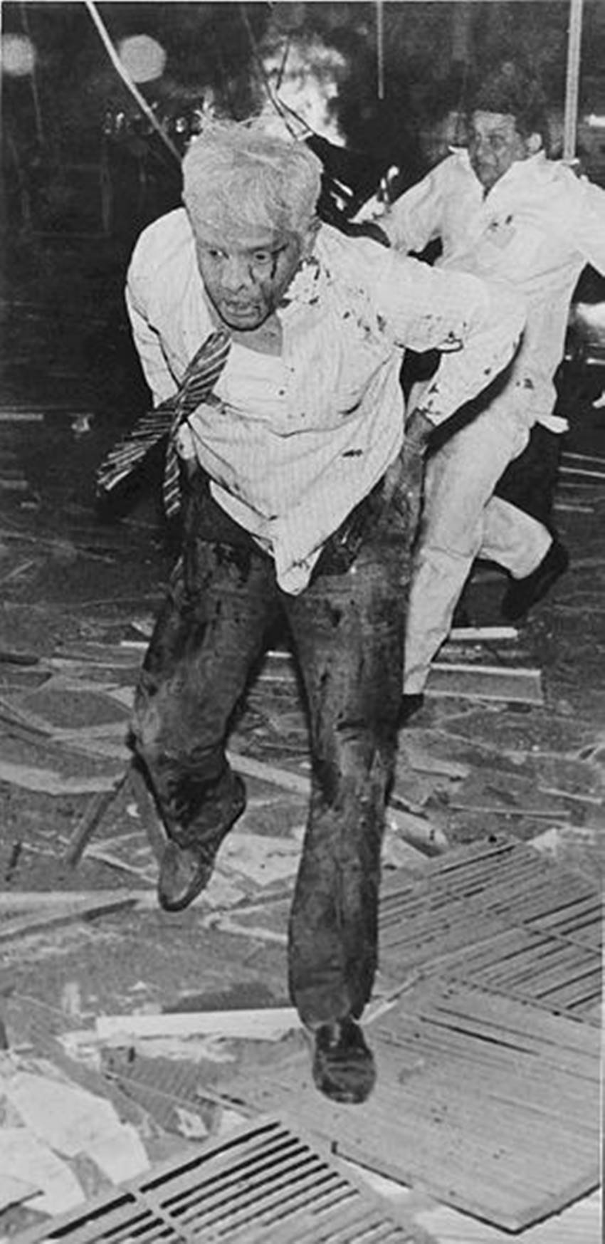 Mumbai bomb blast, Mumbai bomb blast 1993, Mumbai bomb blast pics, Mumbai bomb blast photos, Mumbai bomb blast pictures, Mumbai bomb blasts, Mumbai bomb blast story, Mumbai bomb blasts deaths, Mumbai bomb blast news, 1993 Mumbai bomb blast photos, photo gallery